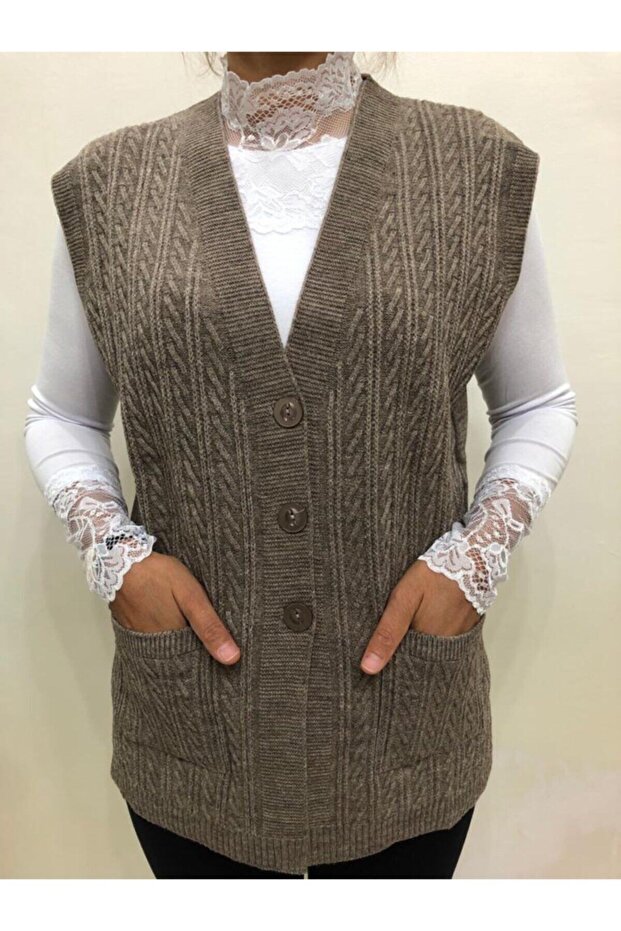 اللجنة الاقتصادية لأوروبا آن سترة قصيرة بأزرار - 2