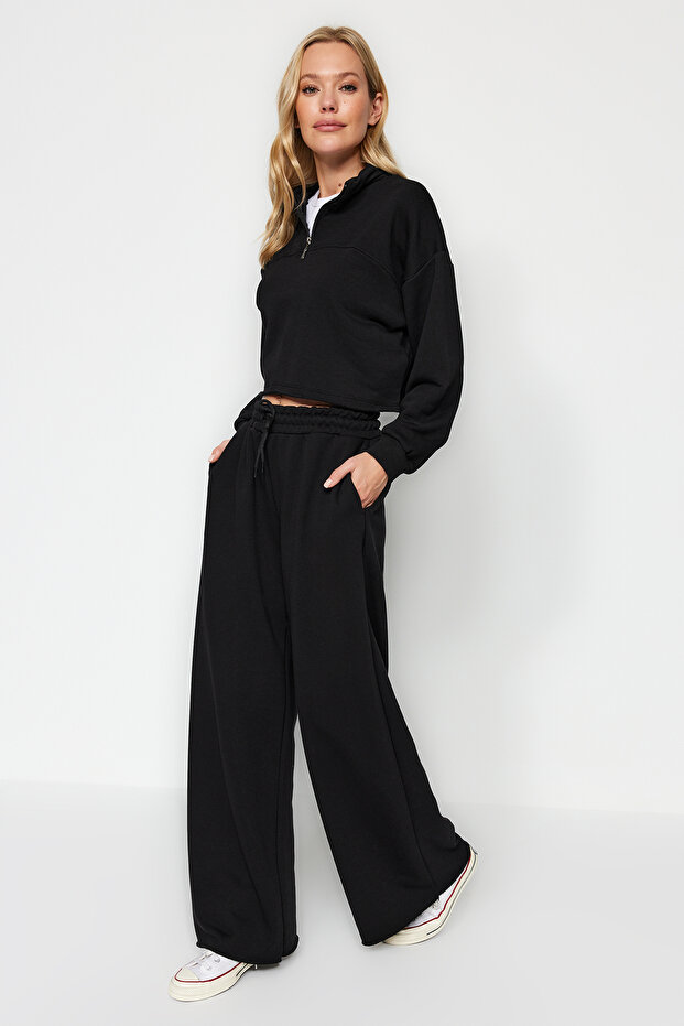Siyah Kalın Extra Wide Leg Yüksek Bel Örme Eşofman Altı Pantolon TWOAW24EA00043 - 1