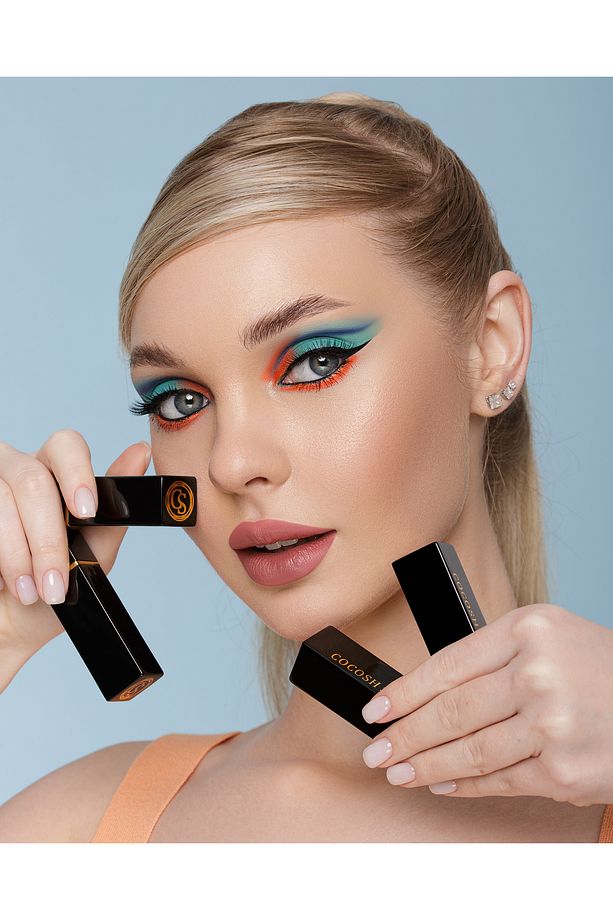 Silk Velvet Lipstick Ruj 02 Crimson, Nemlendirici Etki, Yoğun Pigmentasyon, Kadifemsi Dudaklar - 8