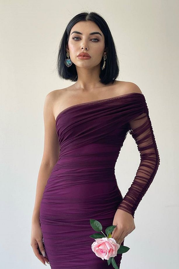 Astarlı Tül Kumaş Tek Kol Detay Slim Fit Dar Kesim Midi Boy Mor Abiye Elbise 109 - 1