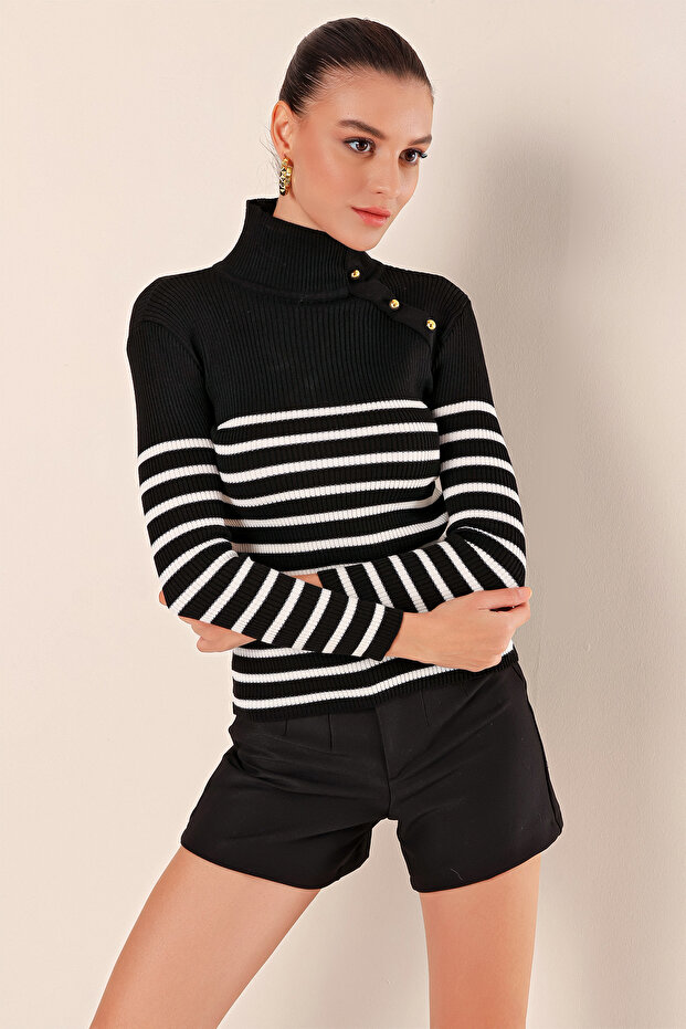 15818 Buttoned Striped Sweater - Black