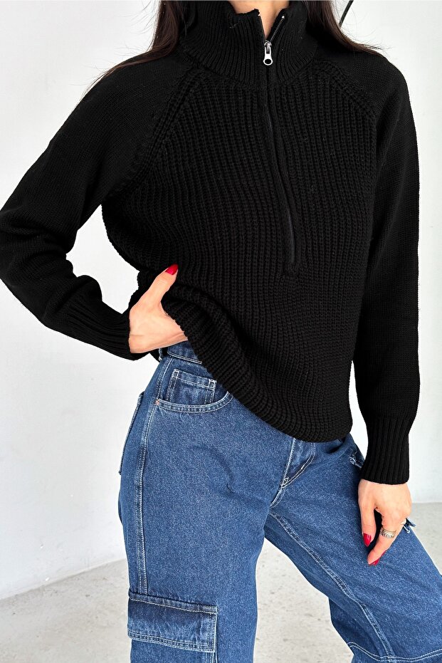 Women's Black Standard Size Zippered Knitwear Sweater