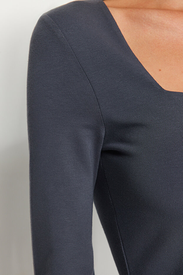 Antrasit Pamuklu Kare Yaka Regular Fit Örme Bluz TWOAW24BZ00016 - 4