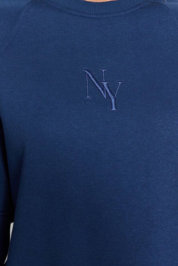Indigo Bisiklet Yaka Regular Fit Nakışlı Kalın İçi Polarlı Örme Sweatshirt TWOAW24SW00199 - 5