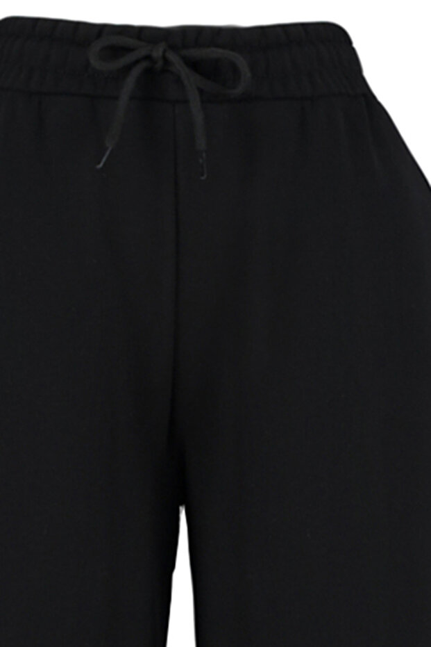Siyah Kalın Extra Wide Leg Yüksek Bel Örme Eşofman Altı Pantolon TWOAW24EA00043 - 7