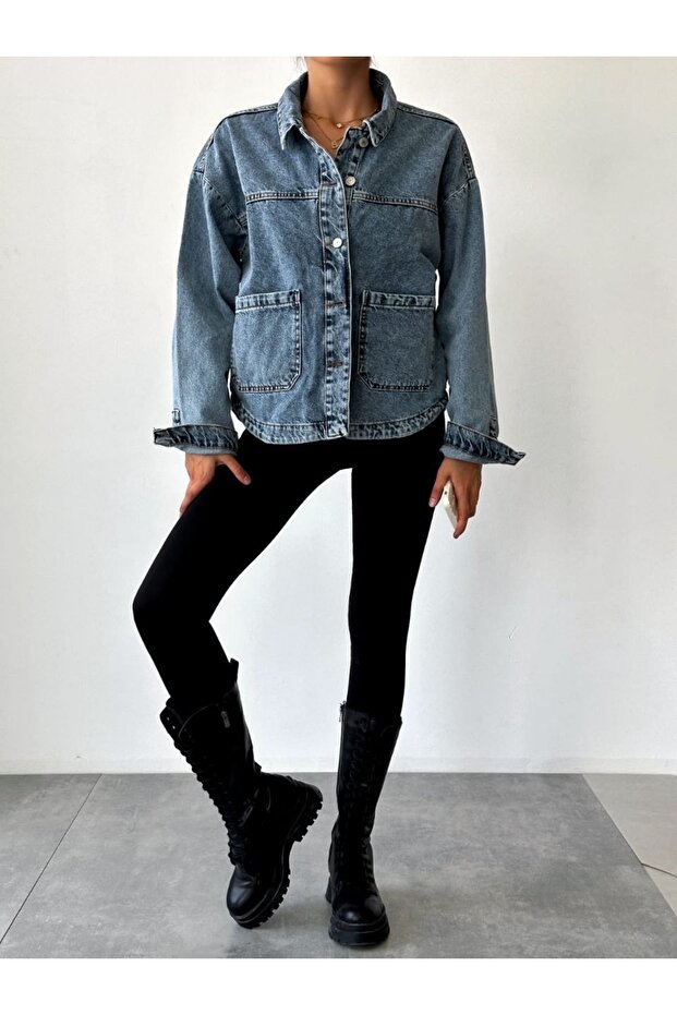 سترة من قماش الدنيم بجيب كبير - 3