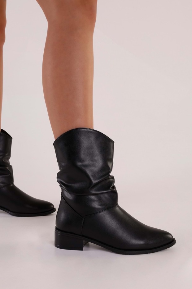 Női Archie fekete bőr fújtató lapos sarkú csizma fekete bőr - 4