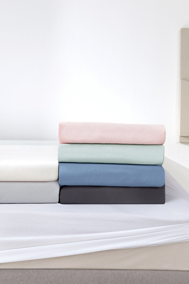Noah White Fitted Sheet - 3