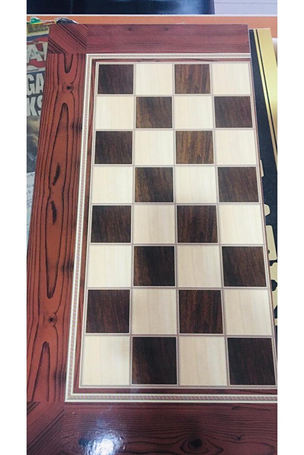 مجموعة Backgammon Backgammon المطلية بالبلاتين