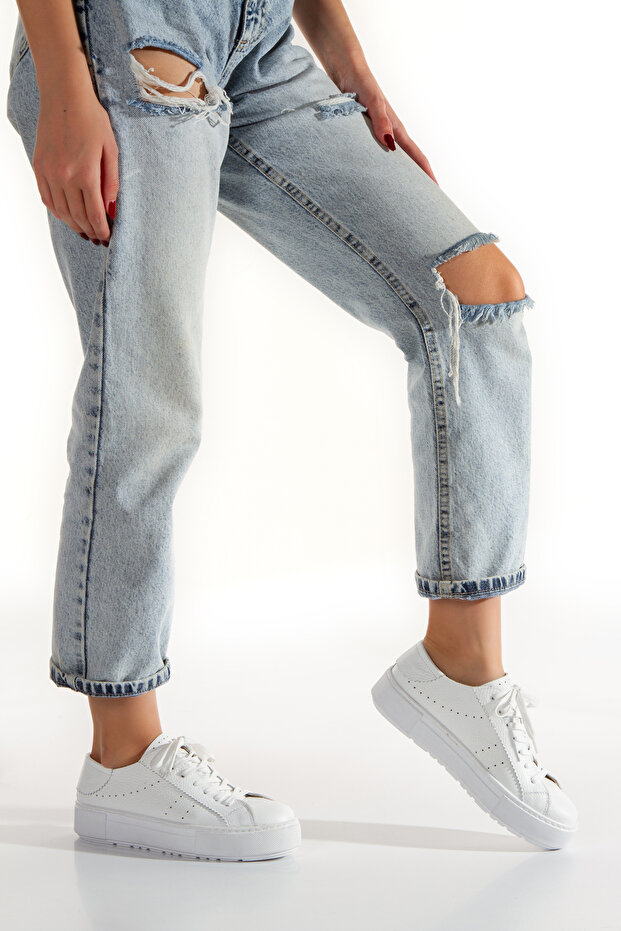 Women's Genuine Leather Casual Sneakers 2062