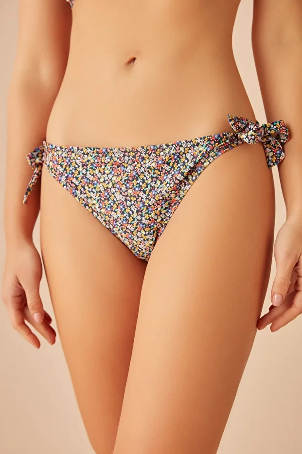 Kalın Bağcıklı Bikini Alt - 1
