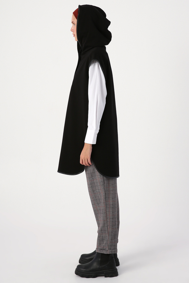 Schwarzer halblanger Strickpullover mit Kapuze - 3