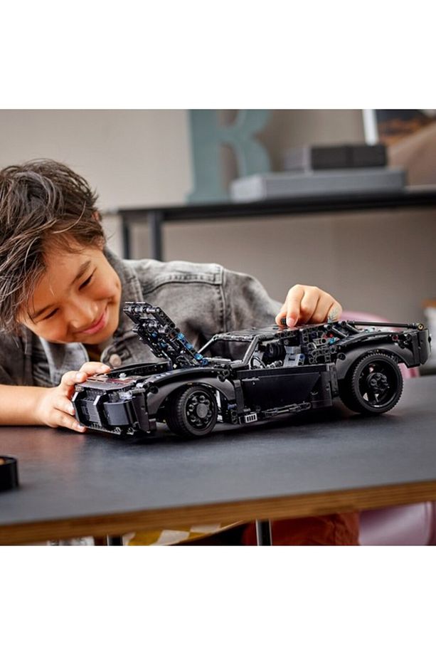 ® Technic BATMAN – BATMOBİL 42127 - Koleksiyonluk Araba Modeli Yapım Seti (1360 Parça) - 6