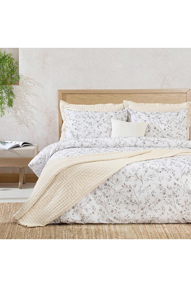 Extra King Beige Florin Duvet Cover Set - 260X220 cm
