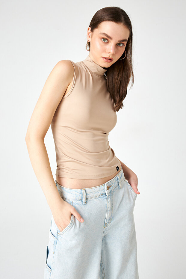 Kadın Krem Kolsuz Soft Touch Basic Bluz - 2