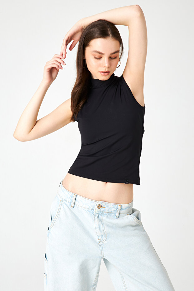 Kadın Siyah Kolsuz Soft Touch Basic Bluz - 5