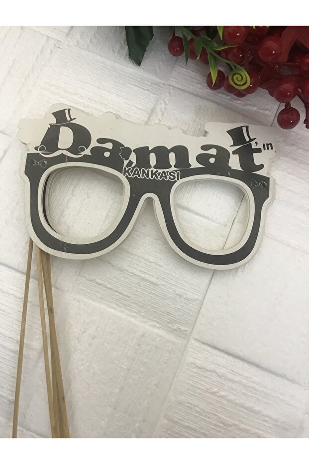 Groom's Bestie... Themed Glasses shaped Speech Bubble 5 pieces