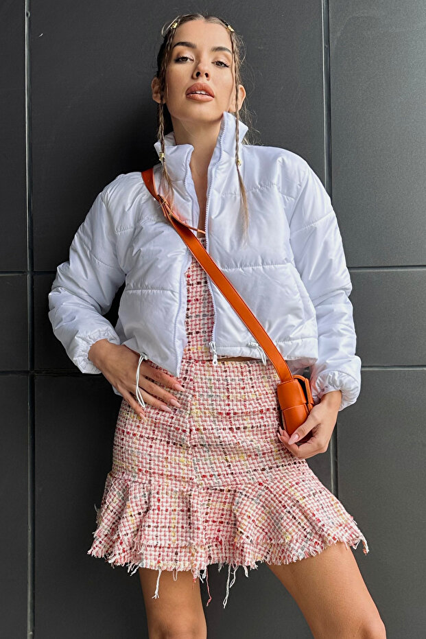 Жіноче біле пальто-пуховик з подвійною кишенею та еластичною талією ALCX7684 з коміром-стійкою та еластичною талією ALCX7684 - 1