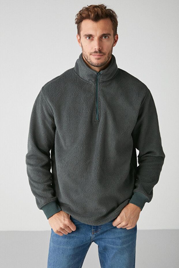 Matts Men's Fleece Half Zipper Thick Textured Oversize Fit Sweatshirt