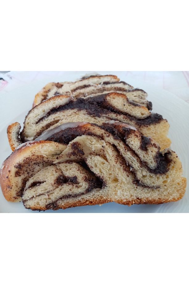 Alman Haşhaşlı Çörek 600 g - Mohnzopf - 1