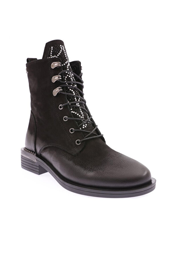 1952706k Kadın Bot - 2