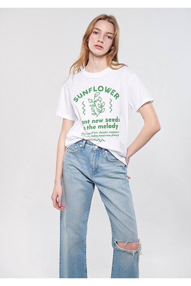 Sunflower Printed White T-Shirt Regular Fit / Normal Cut 1611287-70057