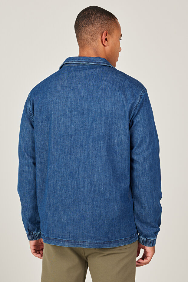 Męski płaszcz dżinsowy w kolorze indygo o standardowym kroju, z kołnierzykiem dla niemowląt - 6