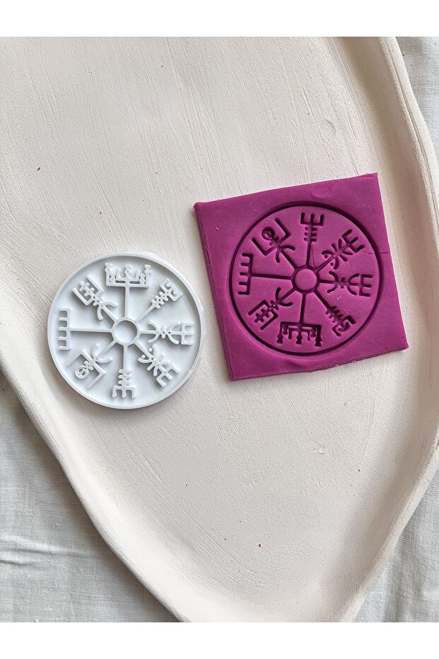Viking Patterned Cookie / Ceramic / Polymer Clay Seal 5 cm