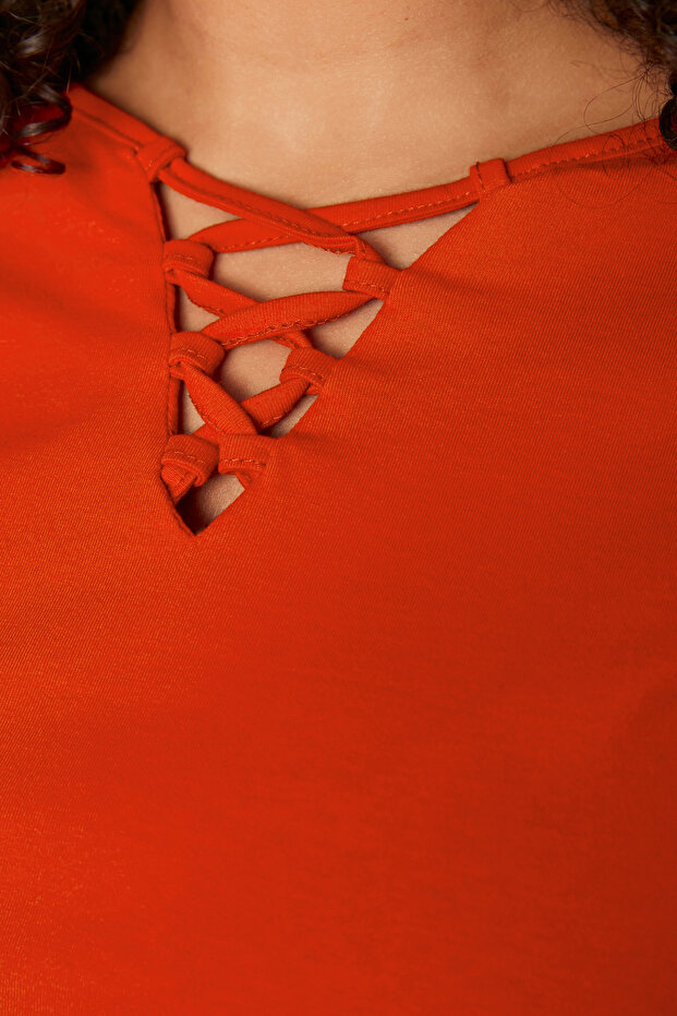 Boyfriend Fit piros galléros pamut nagy méretű póló - TBBSS22TS1027 - 3