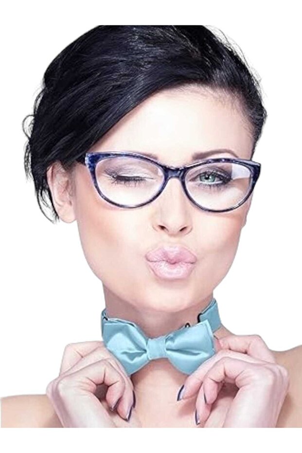 ربطة عنق نسائية من الساتان بلون سادة
