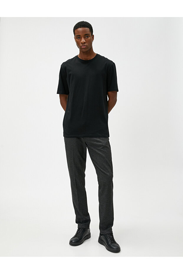 Basic Pleated Trousers with Button Detail and Pockets
