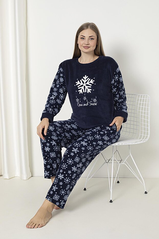 Snowflake Patterned Pocket Plush Fleece Plus Size Women's Pajama Set 5105