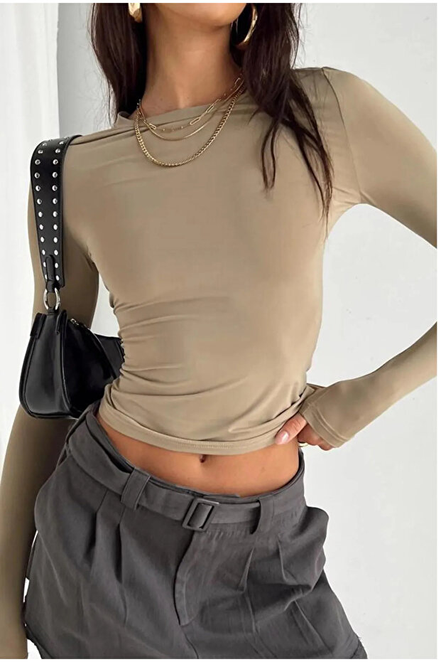 طاقم الرقبة الأساسية طويلة الأكمام الجسم - 1