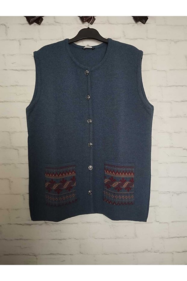 winter, steel knitted, round neck, buttoned 2-pocket short vest