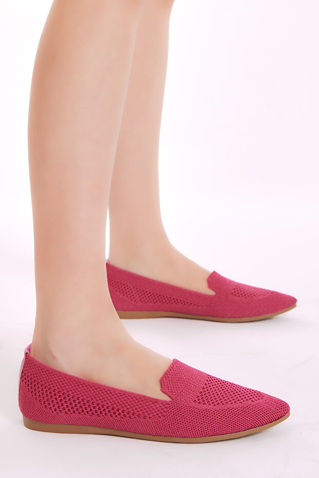 Women's Fuchsia Comfortable Fit Flat Knitted Ballerinas