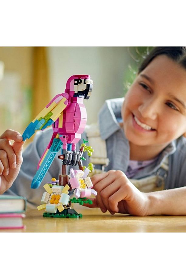® Creator Egzotik Pembe Papağan 31144 - 7 Yaş ve Üzeri Çocuklar Için Papağan, Balık ve Kurbağa M - 7
