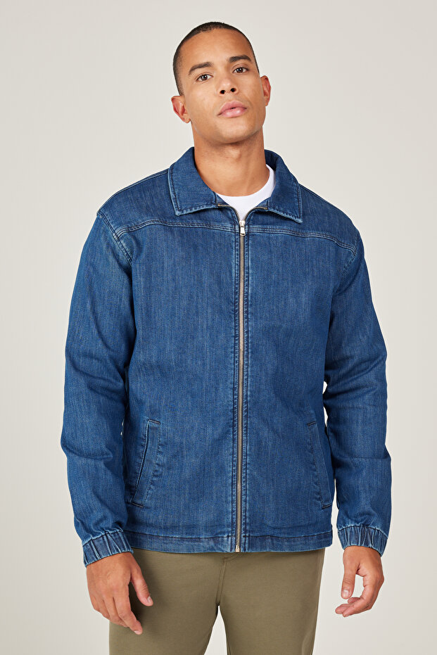 Męski płaszcz dżinsowy w kolorze indygo o standardowym kroju, z kołnierzykiem dla niemowląt - 5