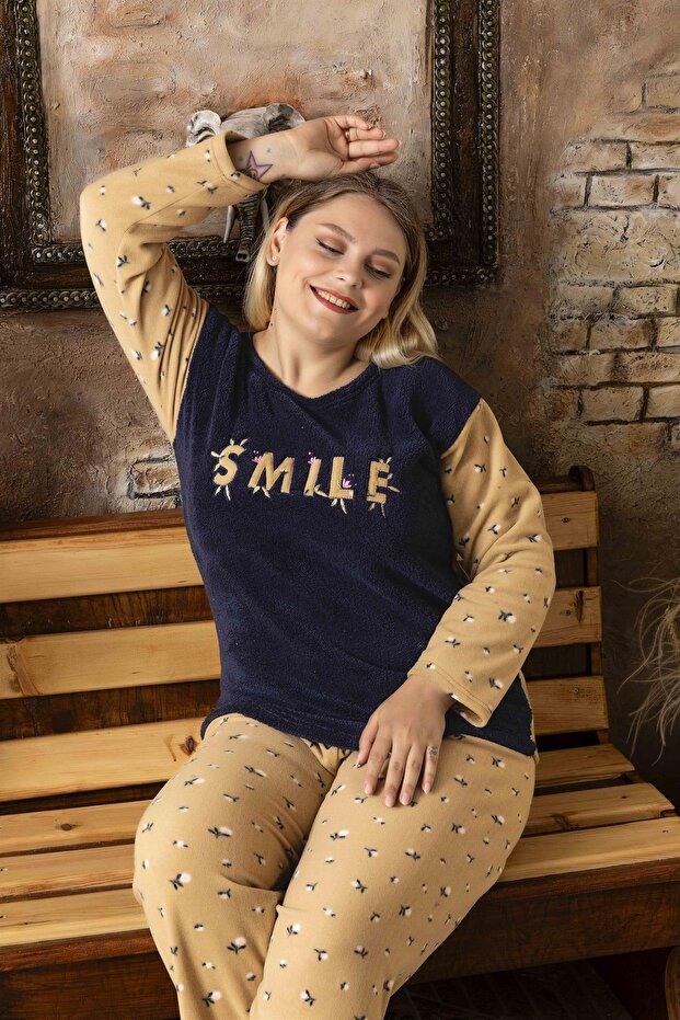Women's Battal Plus Size Long Sleeve Fleece Pajama Set
