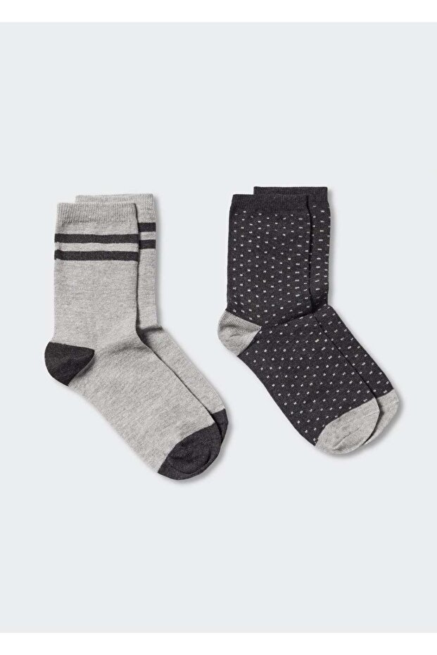 2 Socks - 1