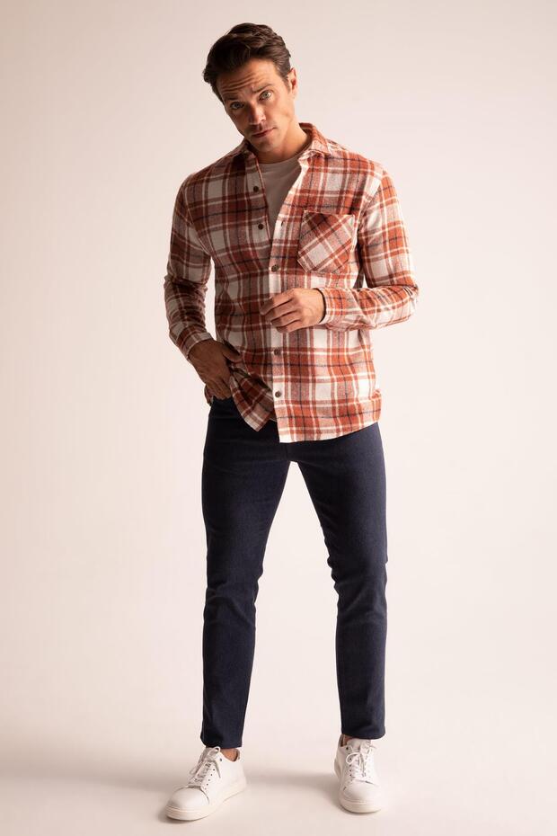 Kariertes Langarmhemd mit regulärer Passform - 2