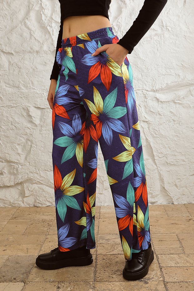 Women's Wide Leg Pocket Elastic Waist Meter Printed Seasonal Sweatpants