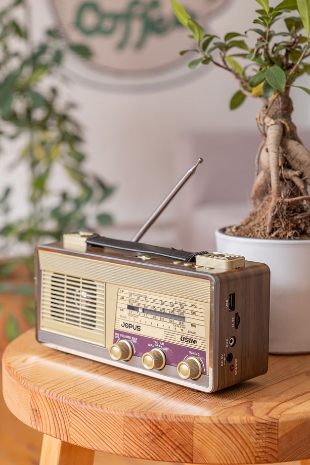 Nostaljik Görünümlü El Fenerli Radyolu Bluetooth Hoparlör Older - 2