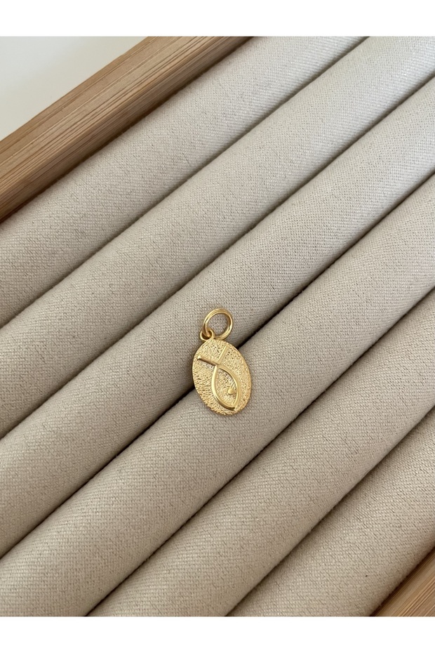 Balık Detaylı Oval Kolye Ucu - 1