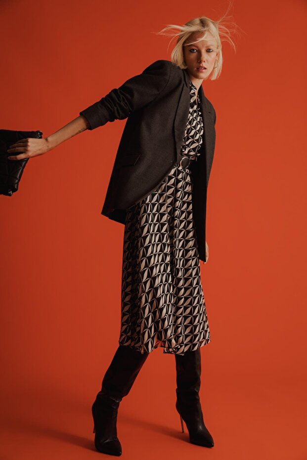 Loose Fit Blazer - 2