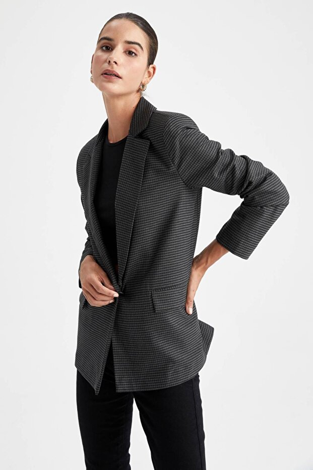 Loose Fit Blazer - 6