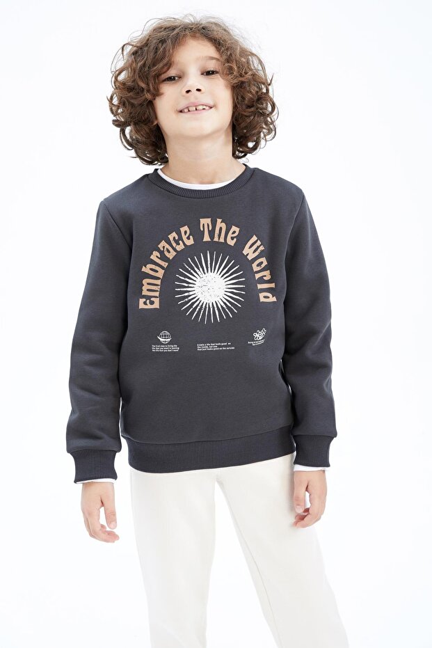 Boy's Crew Neck Sweatshirt