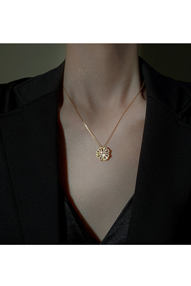 Four-Leaf Foldable Steel Zircon Stone Clover Necklace, 2-in-1 with 4 Hearts Opening