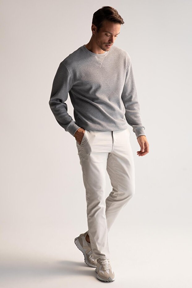 سويت شيرت أساسي برقبة دائرية وقصة مريحة - 2