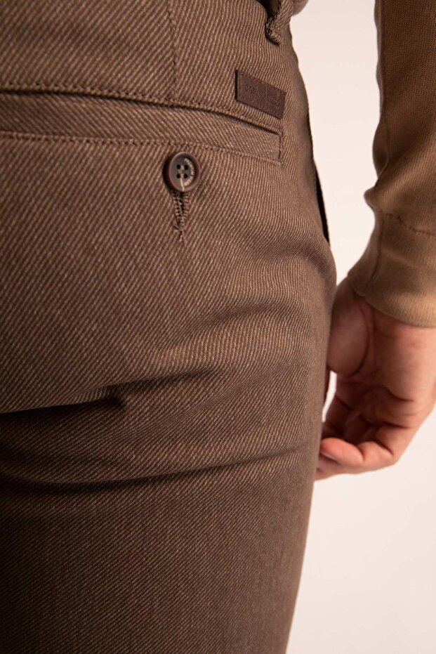 السراويل ذات المقاس العادي - 5