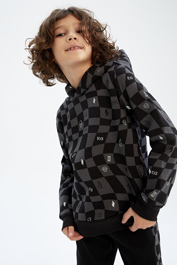 Boy's Hooded Patterned Sweatshirt - 6